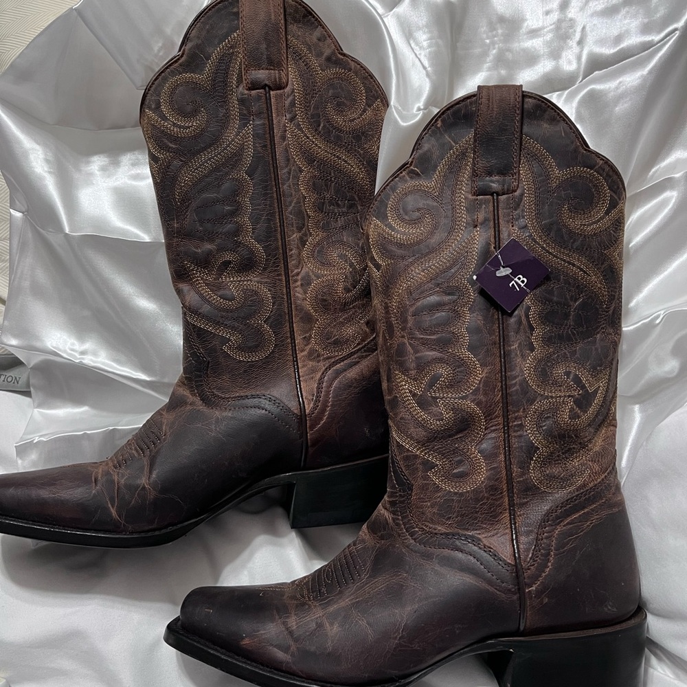 J.B. DILLON genuine leather boots size 7B